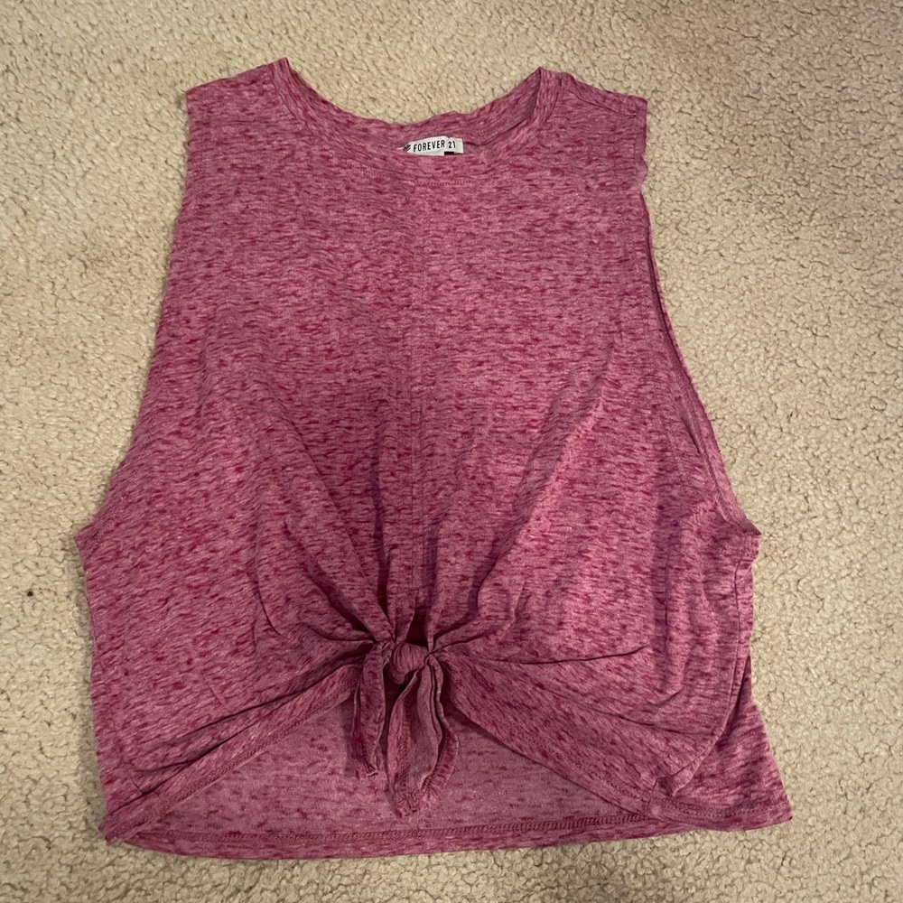 Active Knotted Tank
